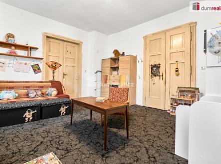 4 | Prodej - dům/vila, 500 m²