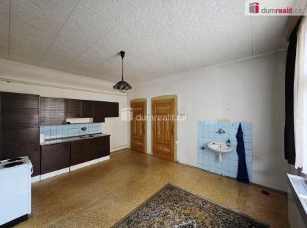 2 | Prodej - dům/vila, 136 m²