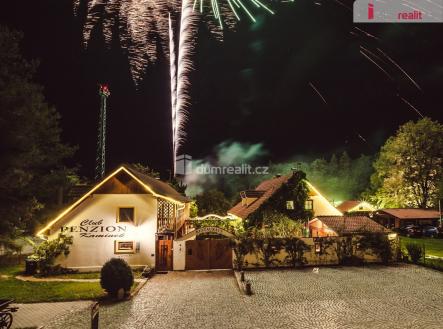 1 | Pronájem - penzion, 200 m²