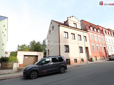 2 | Prodej - dům/vila, 320 m²