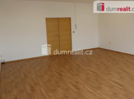 4 | Pronájem - kanceláře, 35 m²