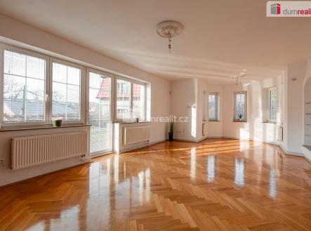 1 | Prodej - dům/vila, 350 m²