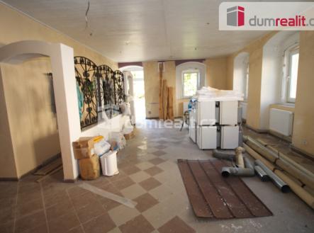 4 | Prodej - nájemní dům, 1 385 m²