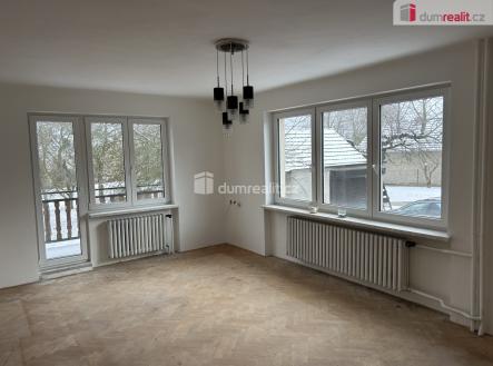 4 | Prodej - dům/vila, 200 m²