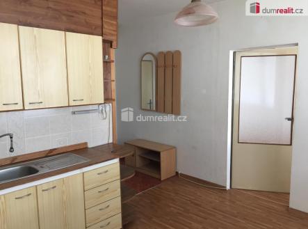 3 | Pronájem bytu, 1+1, 29 m²