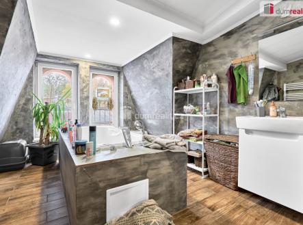 3 | Prodej - nájemní dům, 980 m²