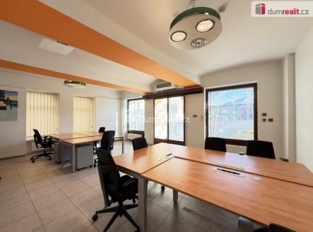 1 | Pronájem - kanceláře, 119 m²