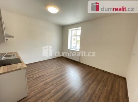 3 | Pronájem bytu, 2+kk, 40 m²