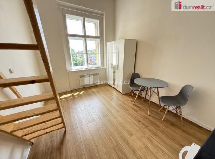 2 | Pronájem bytu, 1+kk, 35 m²