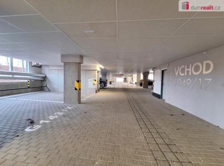 1 | Pronájem - malý objekt/garáž