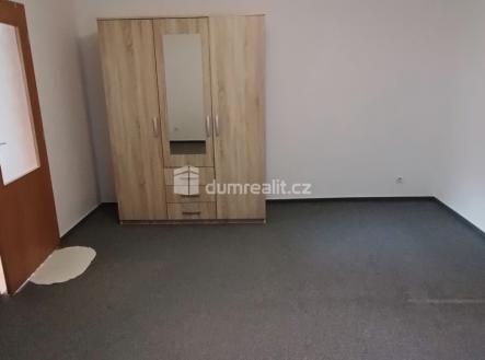 4 | Pronájem bytu, 1+1, 44 m²