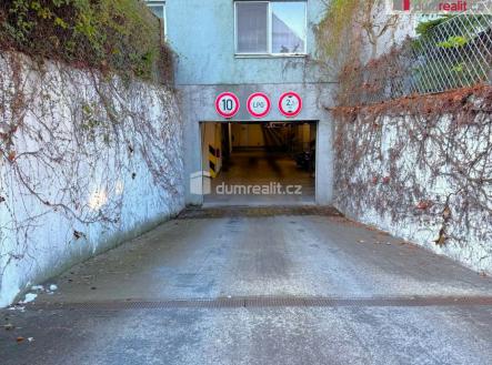 2 | Prodej - malý objekt/garáž