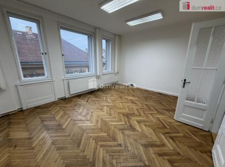 3 | Pronájem - kanceláře, 35 m²