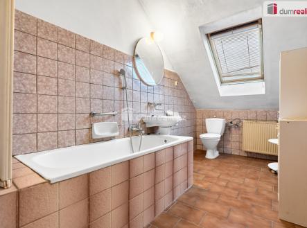 3 | Prodej - dům/vila, 397 m²