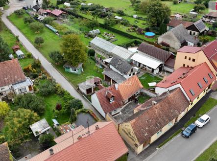 2 | Prodej - dům/vila, 140 m²