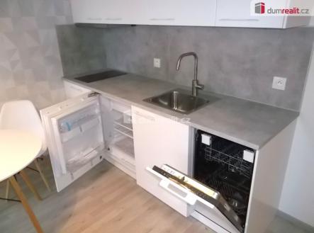 2 | Pronájem bytu, 1+kk, 33 m²