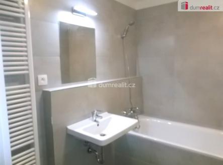 4 | Pronájem bytu, 1+kk, 33 m²