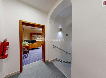 2 | Pronájem - kanceláře, 67 m²