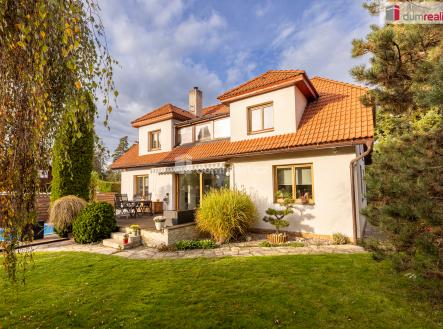 1 | Prodej - dům/vila, 300 m²