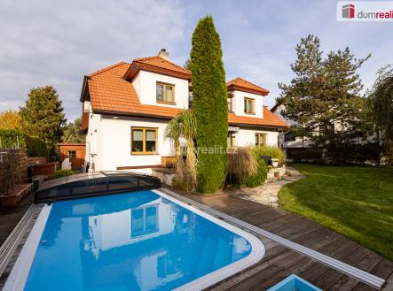 2 | Prodej - dům/vila, 300 m²