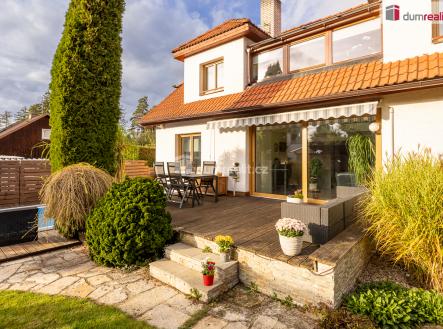 3 | Prodej - dům/vila, 300 m²