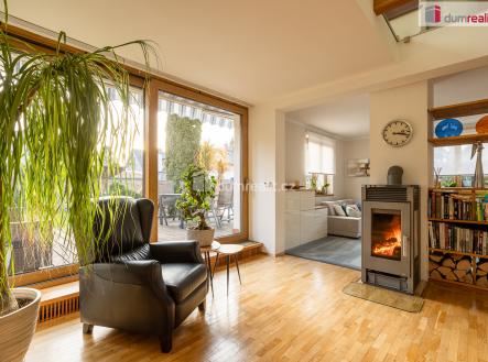 4 | Prodej - dům/vila, 300 m²