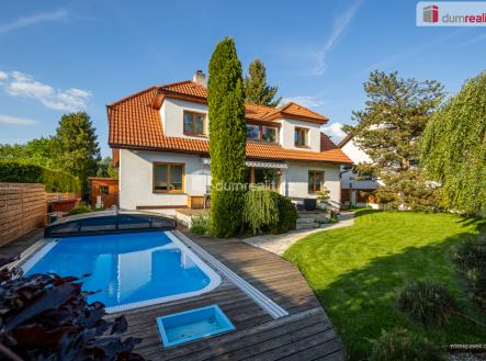 3 | Prodej - dům/vila, 300 m²