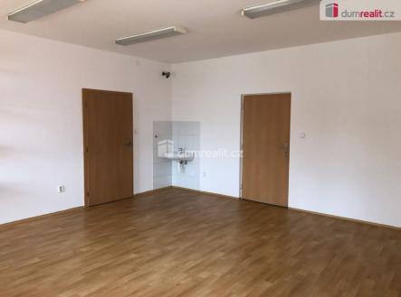 3 | Pronájem - kanceláře, 31 m²