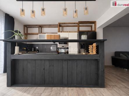 2 | Prodej - dům/vila, 380 m²