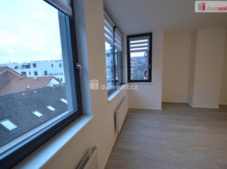 3 | Pronájem bytu, 2+kk, 66 m²