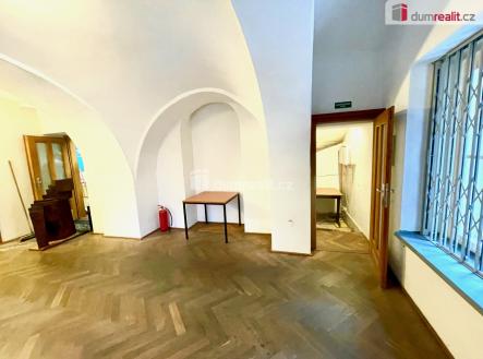 3 | Pronájem - obchodní prostor, 80 m²