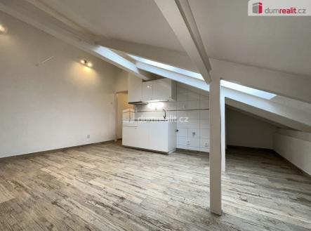 2 | Pronájem bytu, 1+kk, 29 m²