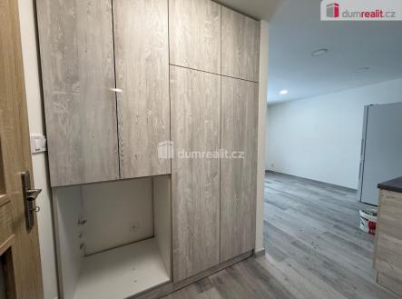 6 | Pronájem bytu, 2+kk, 35 m²