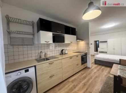 1 | Pronájem bytu, 1+kk, 33 m²