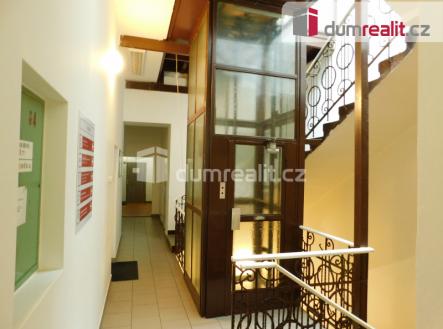 3 | Pronájem - kanceláře, 18 m²