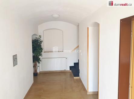 9 | Prodej - dům/vila, 239 m²