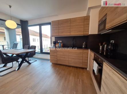 2 | Pronájem bytu, 3+kk, 104 m²