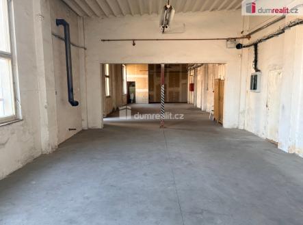 4 | Pronájem - skladovací prostor, 130 m²