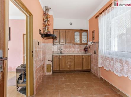 2 | Prodej - dům/vila, 176 m²