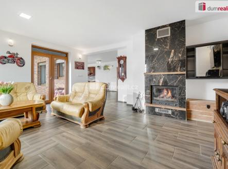 2 | Prodej - dům/vila, 916 m²