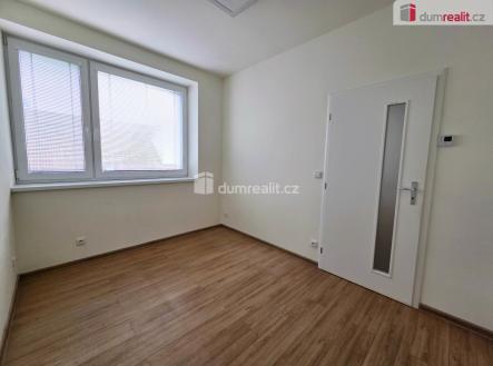 3 | Pronájem bytu, 2+kk, 38 m²