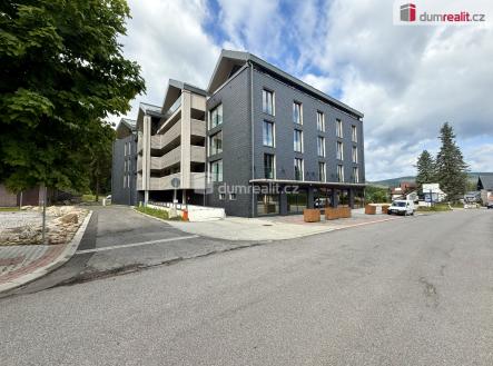 9 | Prodej - obchodní prostor, 45 m²