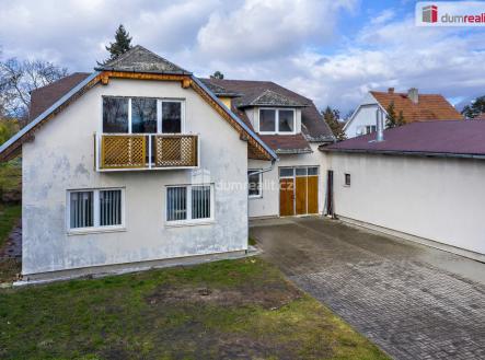 2 | Prodej - dům/vila, 228 m²