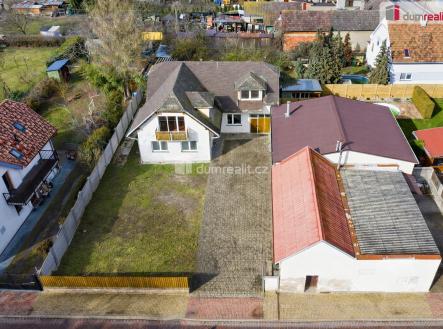 4 | Prodej - dům/vila, 228 m²