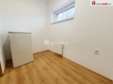 4 | Pronájem bytu, 1+kk, 37 m²