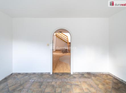 2 | Prodej - dům/vila, 230 m²