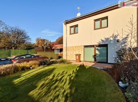 2 | Prodej - dům/vila, 104 m²