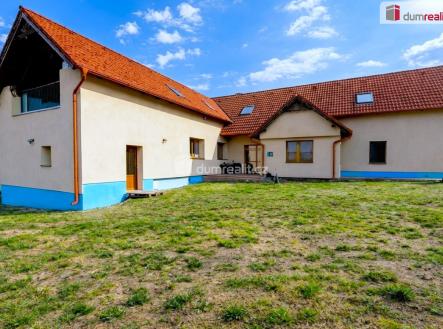 venek | Prodej - dům/vila, 210 m²