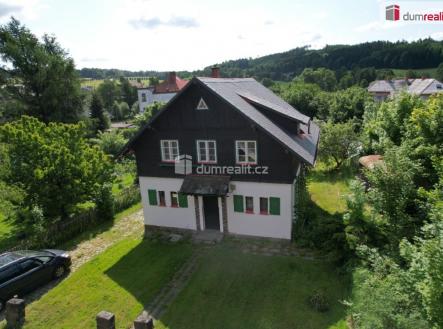 2 | Prodej - dům/vila, 180 m²