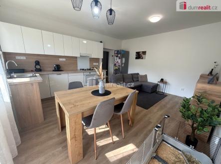 Pronájem bytu, 3+kk, 62 m²